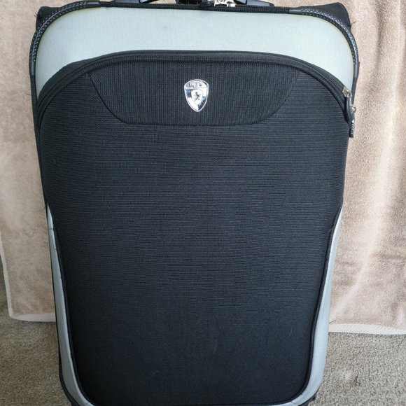 Black 4-Piece Heys Luggage - Used - Picture 2 of 12